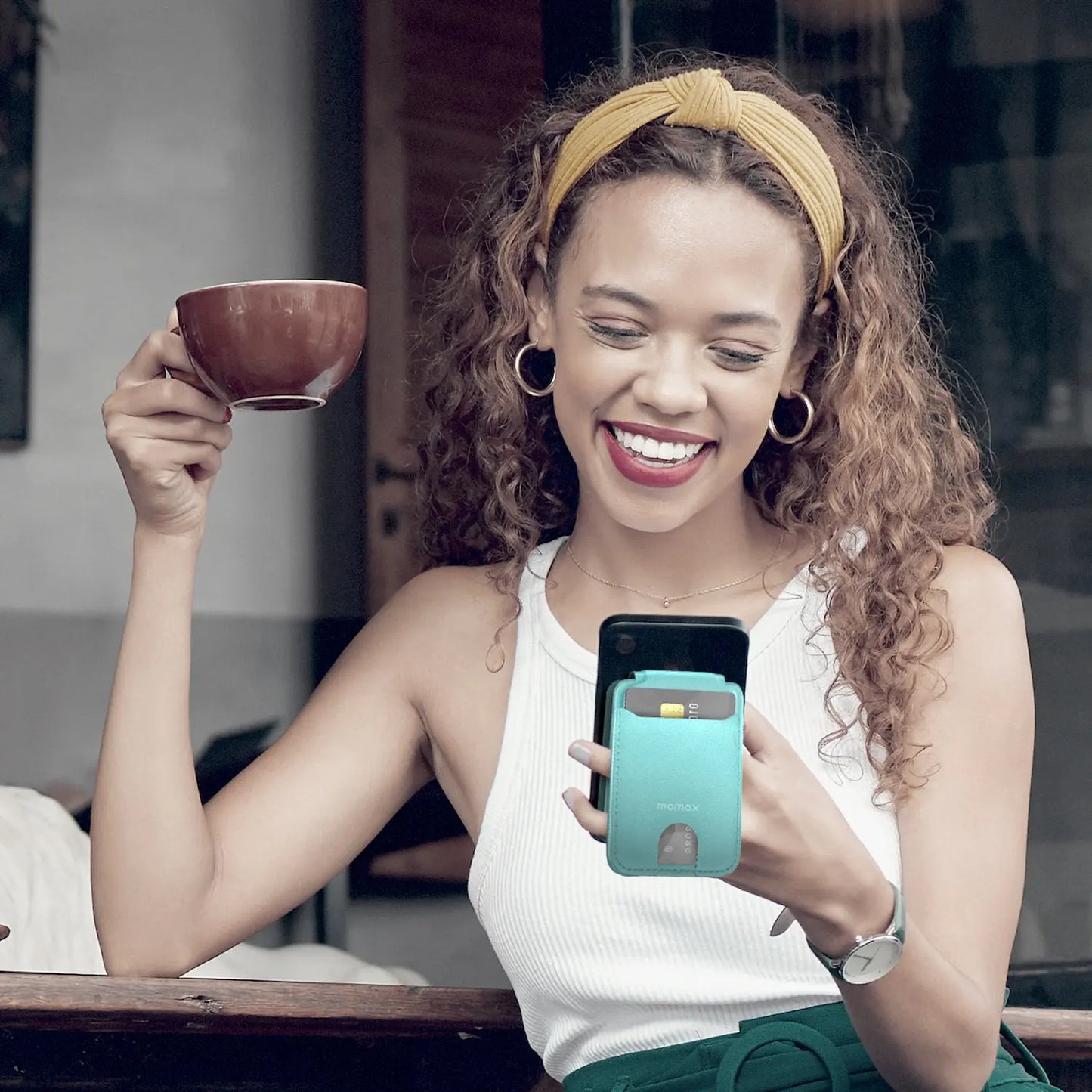 1-Wallet Magnetic Card Holder with Adjustable Stand